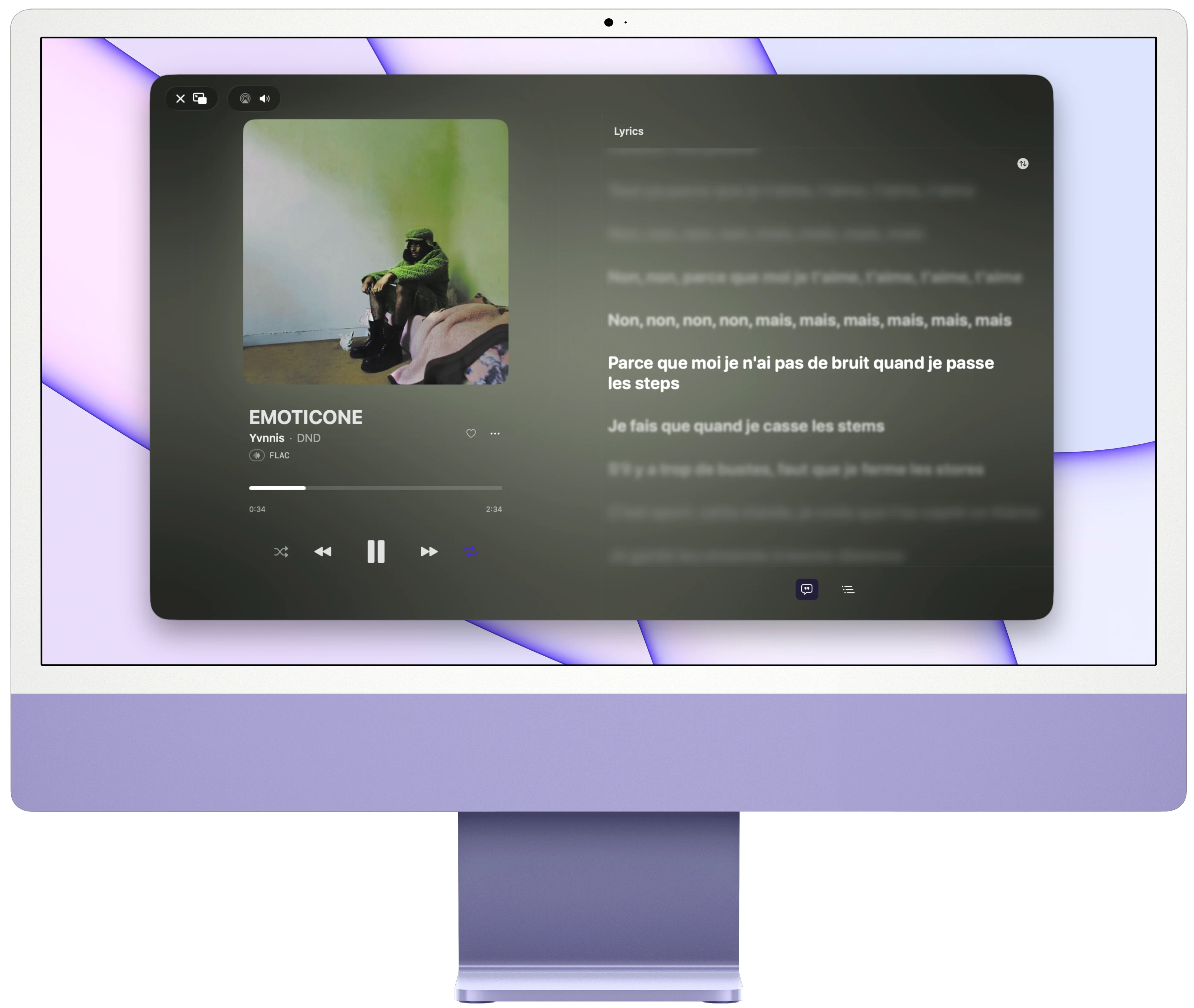 Cassette's full-screen player on Mac, with synced lyrics next to the cover.